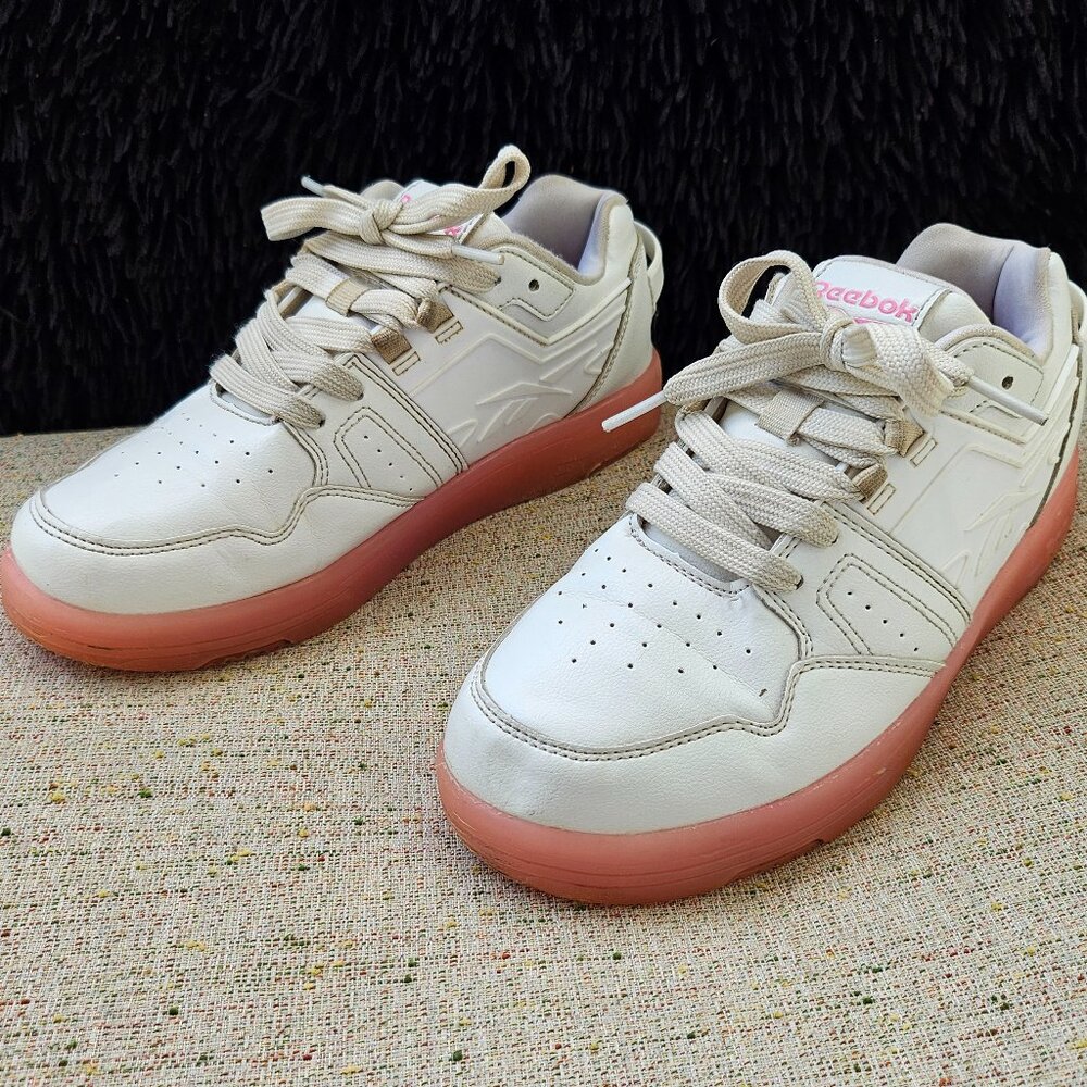 Reebok Girls Sneaker Leather White/Pink Tennis Shoe Youth Size 4 Kids Laceup